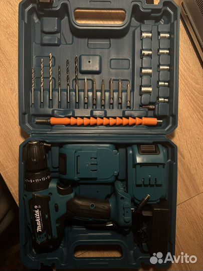 Набор инстурментов шуроповерт makita