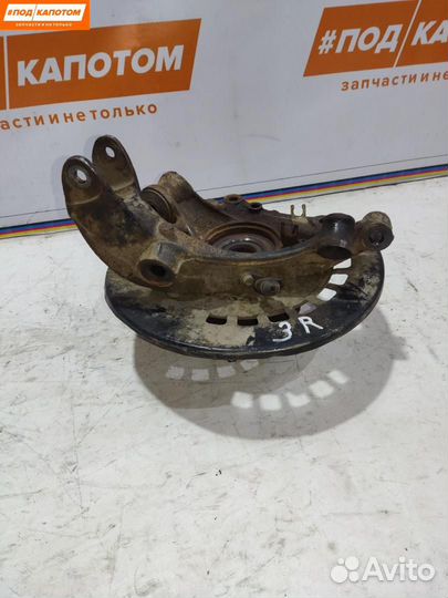 Кулак задний правый Volkswagen Touareg 2003