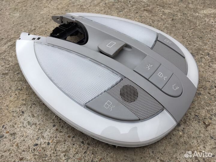 Плафон освещения салона для Mercedes W219