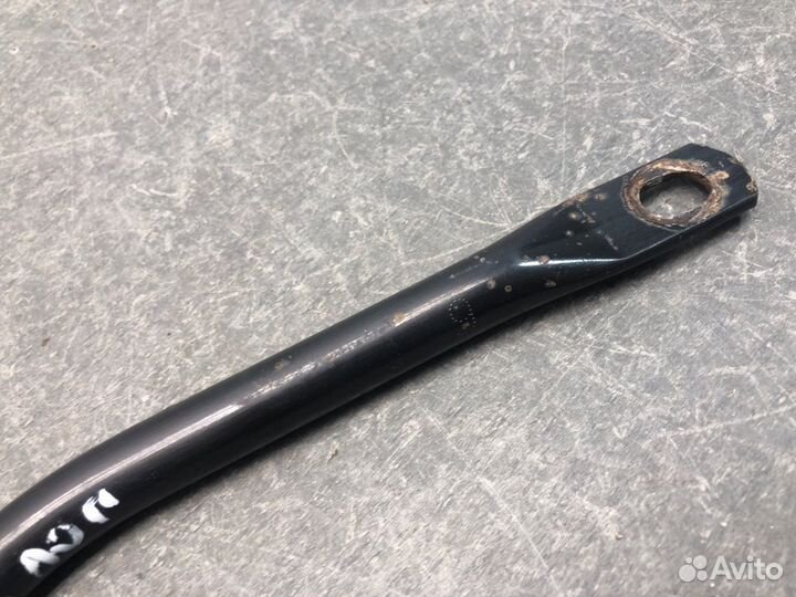 Планка подрамника передняя правая Renault Logan