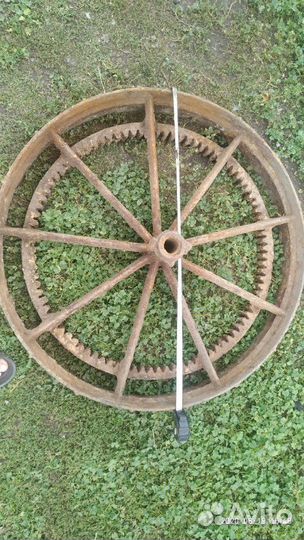 Старинное шкиф колесо