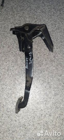 Педаль тормоза 3281025020 Hyundai Accent II