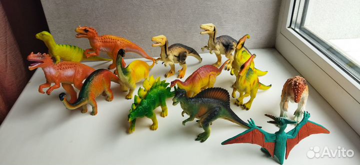 Динозавр. Игрушки динозавры. Игрушки б/у