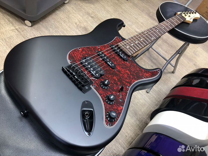 Электрогитара стратокастер чёрная матовая