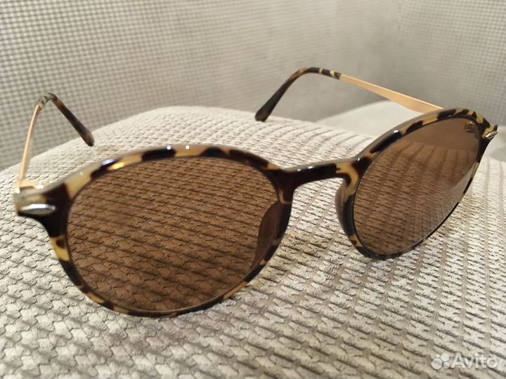 Очки солнцезащитные