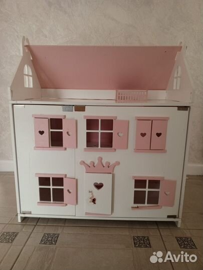 Домик кукольный