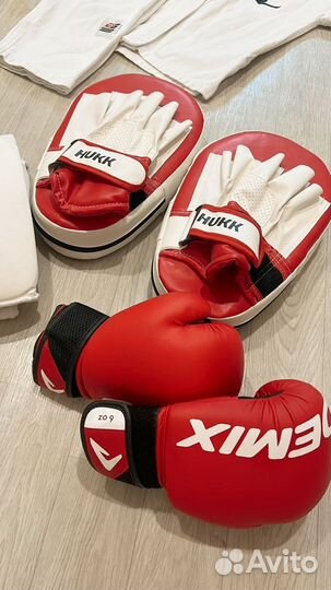 Боксерские перчатки детские и лапы