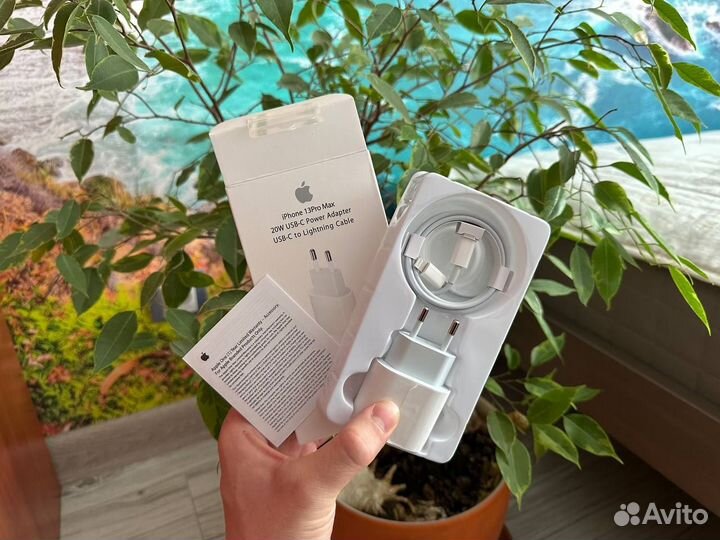 Комплект быстрая зарядка на iPhone блок и шнур