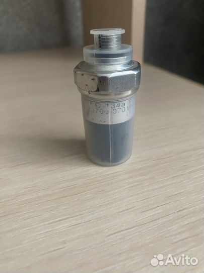 Датчик давления фреона LADA Priora(panasonic)