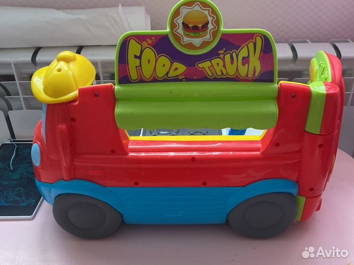 Chicco Говорящая фургон-кухня