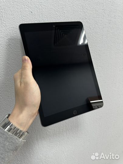 iPad 6 поколения