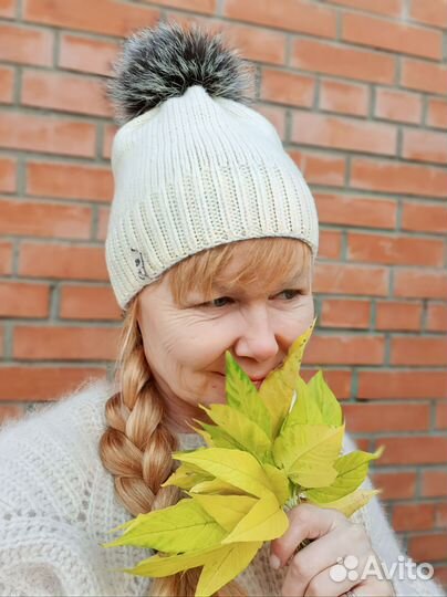 Шапка женская вязаная