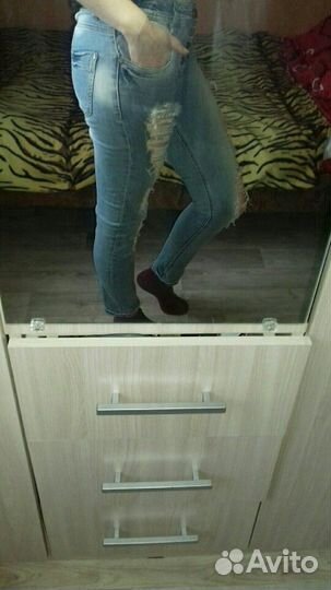 Джинсы