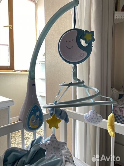 Мобиль в кроватку chicco