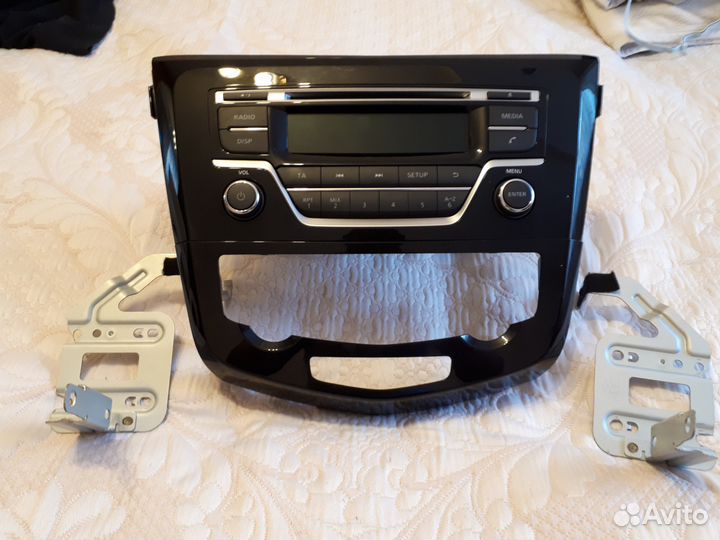 Штатная автомагнитола Nissan X-trail T32