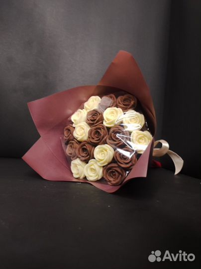 Букет - 19 Роз из Настоящего Шоколада