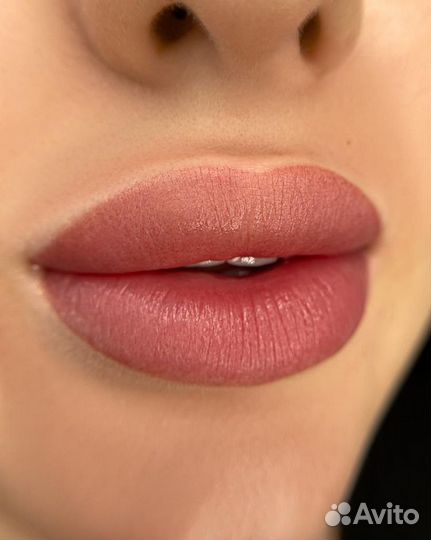 Модель на перманентный макияж