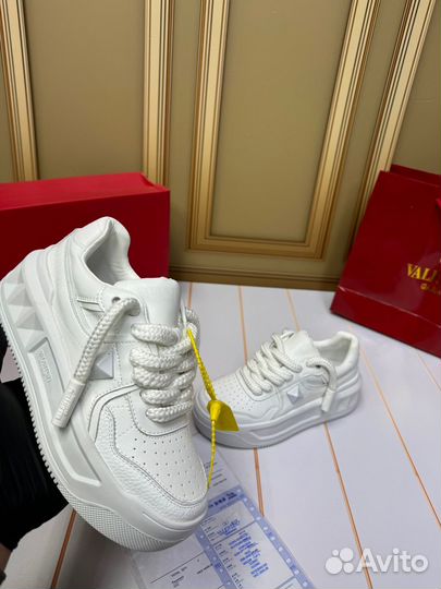 Кроссовки Valentino Женские