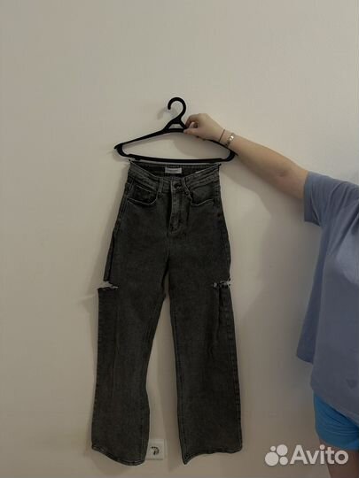 Джинсы женские