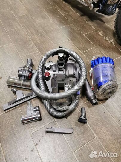 Пылесос dyson