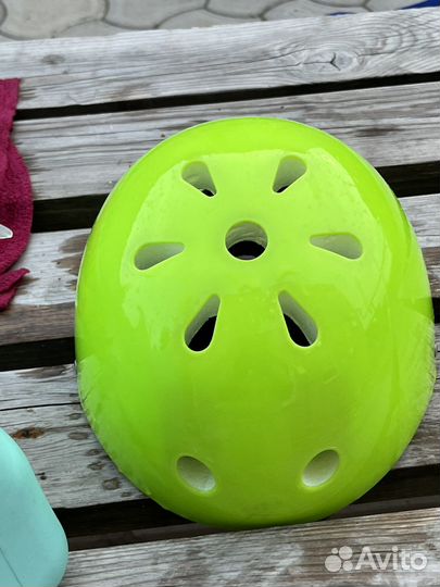Защитный шлем для роликов детский