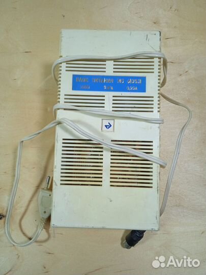 Блок питания для монитора