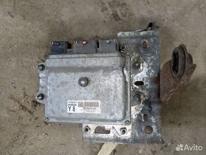Блок управления двигателя Nissan Qashqai J10