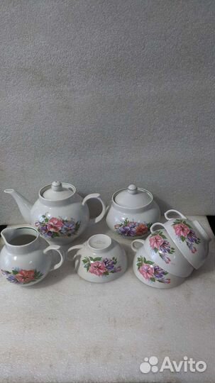 Сервизы чайные, молочники, сахарницы, чайные пары