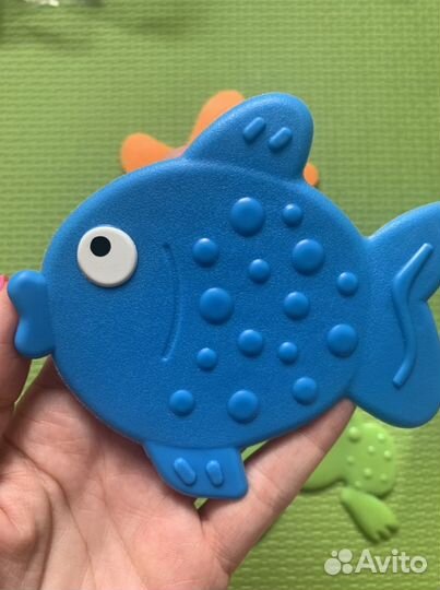 Развивающий коврик новый для ванны