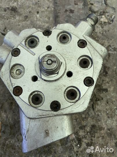 Механический вспрыск для 5 целиндрованного мотора