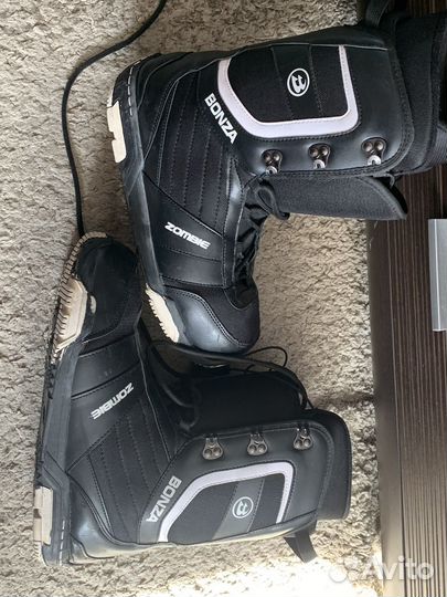 Сноубордические ботинки 44-45