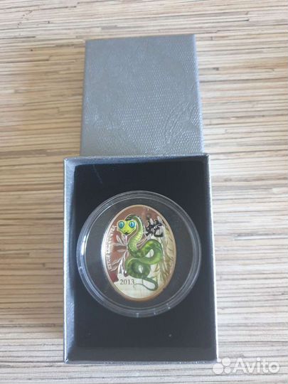 Монета серебряная китайская змея, подарок