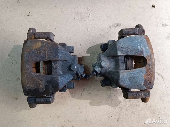 Передние Суппорта Форд Фокус 3