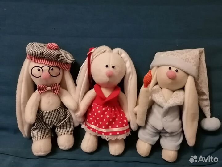 Интерьерный зайчик символ нового года (тильда)