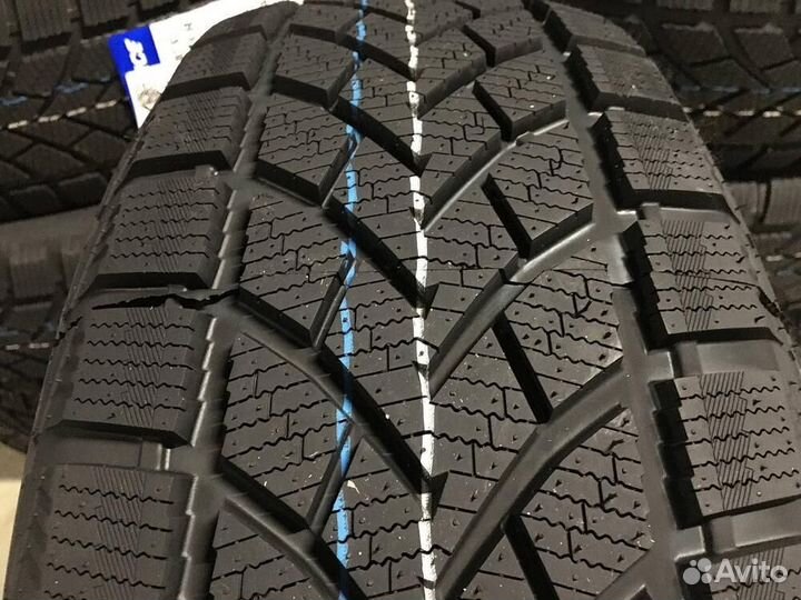 Windforce Snowblazer 245/65 R17 111T