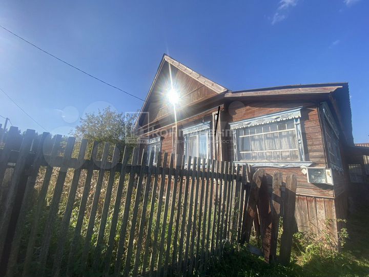 Дом 53 м² на участке 25 сот.