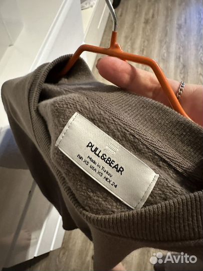 Укороченная толстовка pull and bear