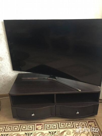 Тумба под телевизор