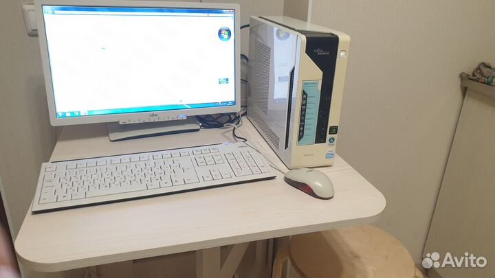 Фирменный пк Fujitsu Siemens