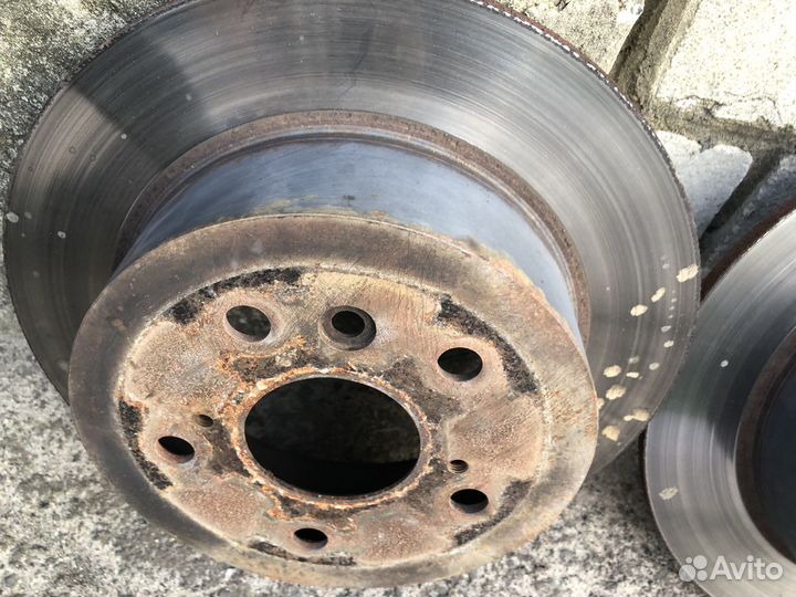 Задние тормозные диски toyota camry 55