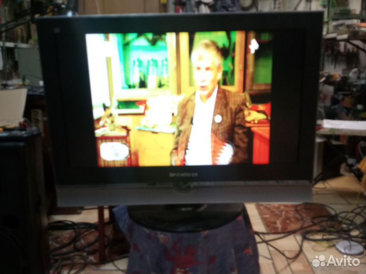 Телевизор ЖК деу 32