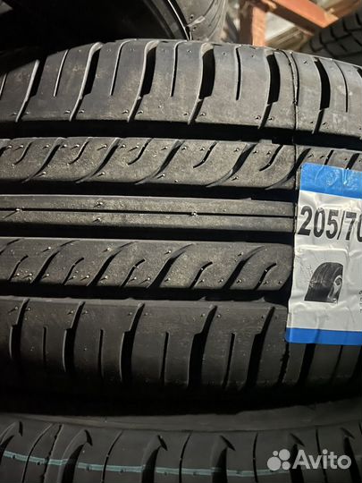 Triangle TR928 205/70 R15 96H