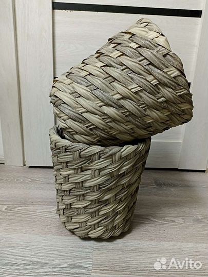 Кашпо для цветов из ротанга