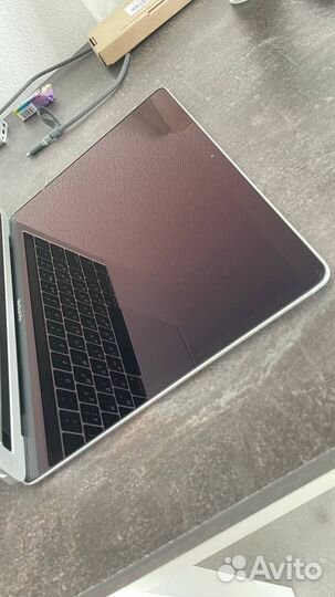 MacBook Pro 13 (14,2 А1706, 13-inch, 2017) 16/512
