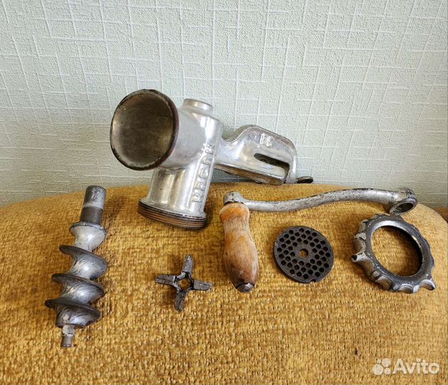 Мясорубка ручная Касли Каслинское литье СССР