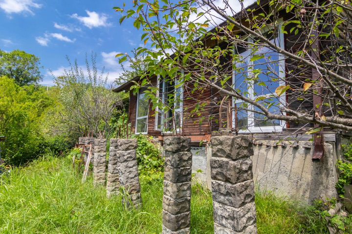 Дом 56 м² на участке 5 сот.