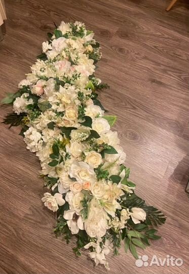 Свадебные украшения на автомобиль