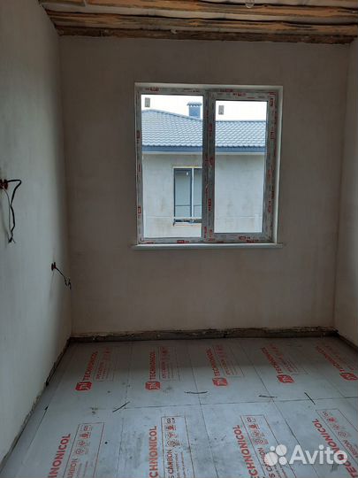 Механизированная и ручная штукатурка стен под обои