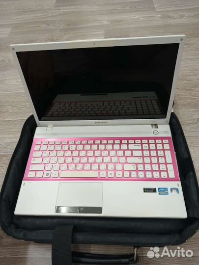 Ноутбук samsung NP300V5A