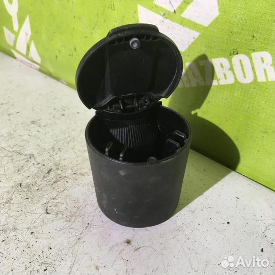 Пепельница передняя Шкода Йети